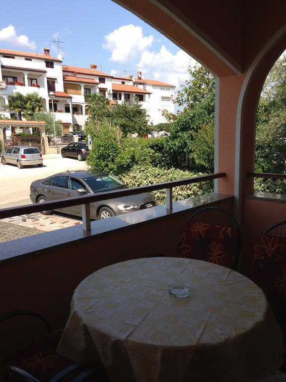 Apartments Zdjelar Poreč Szoba fotó