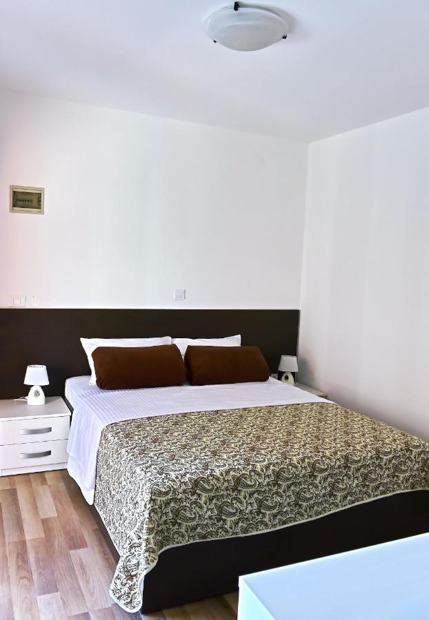 Apartments Zdjelar Poreč Szoba fotó