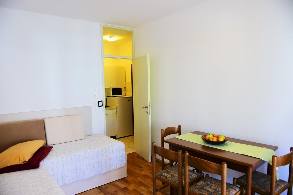 Apartments Zdjelar Poreč Kültér fotó
