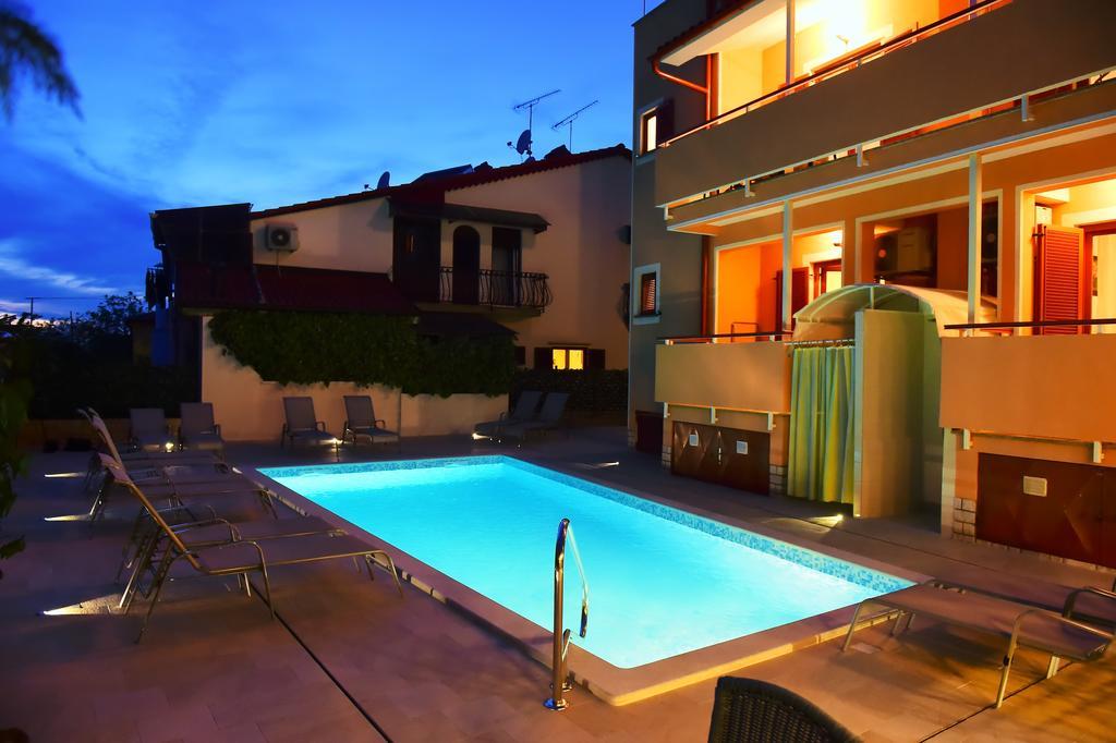 Apartments Zdjelar Poreč Kültér fotó